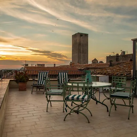 Tra Le Torri * Tarquinia